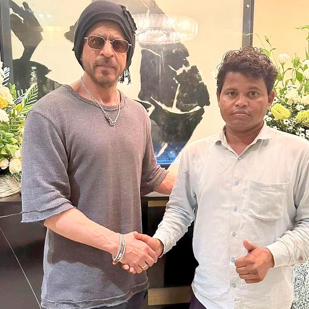 ಮನೆ ಬಳಿ 95 ದಿನ ಕಾದು ನಟ ಶಾರುಕ್‌ರನ್ನು ಭೇಟಿಯಾದ ಅಭಿಮಾನಿ!