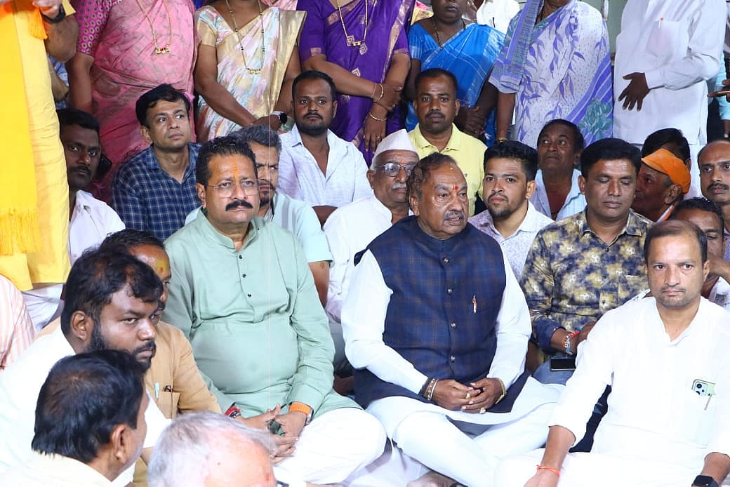 ವಕ್ಫ್‌ ವಿವಾದ | ಮುಂದುವರಿದ ಯತ್ನಾಳ, ಶೋಭಾ ಅಹೋರಾತ್ರಿ ಧರಣಿ; ಈಶ್ವರಪ್ಪ ಬೆಂಬಲ