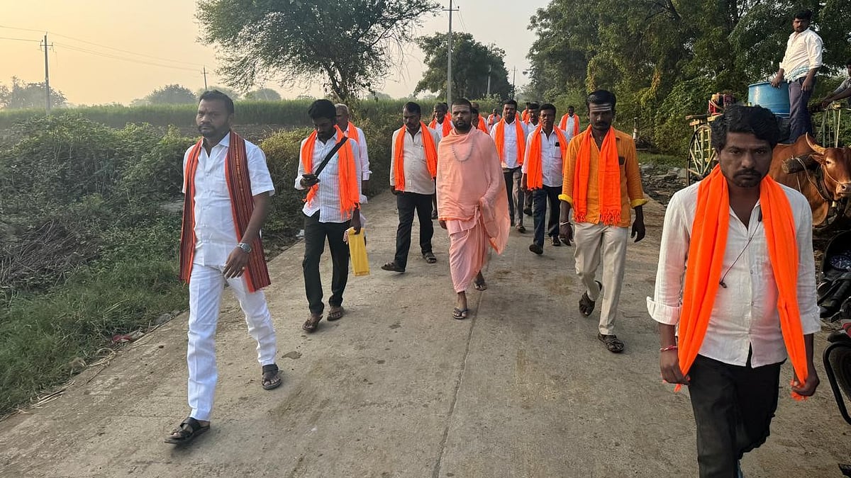 ತ್ರಿಮೂರ್ತಿ ಶಿವಾಚಾರ್ಯರ ಪಾದಯಾತ್ರೆ: ಮಠದ ಪಹಣಿಯಿಂದ ವಕ್ಫ್ ಹೆಸರು ಡಿಲೀಟ್