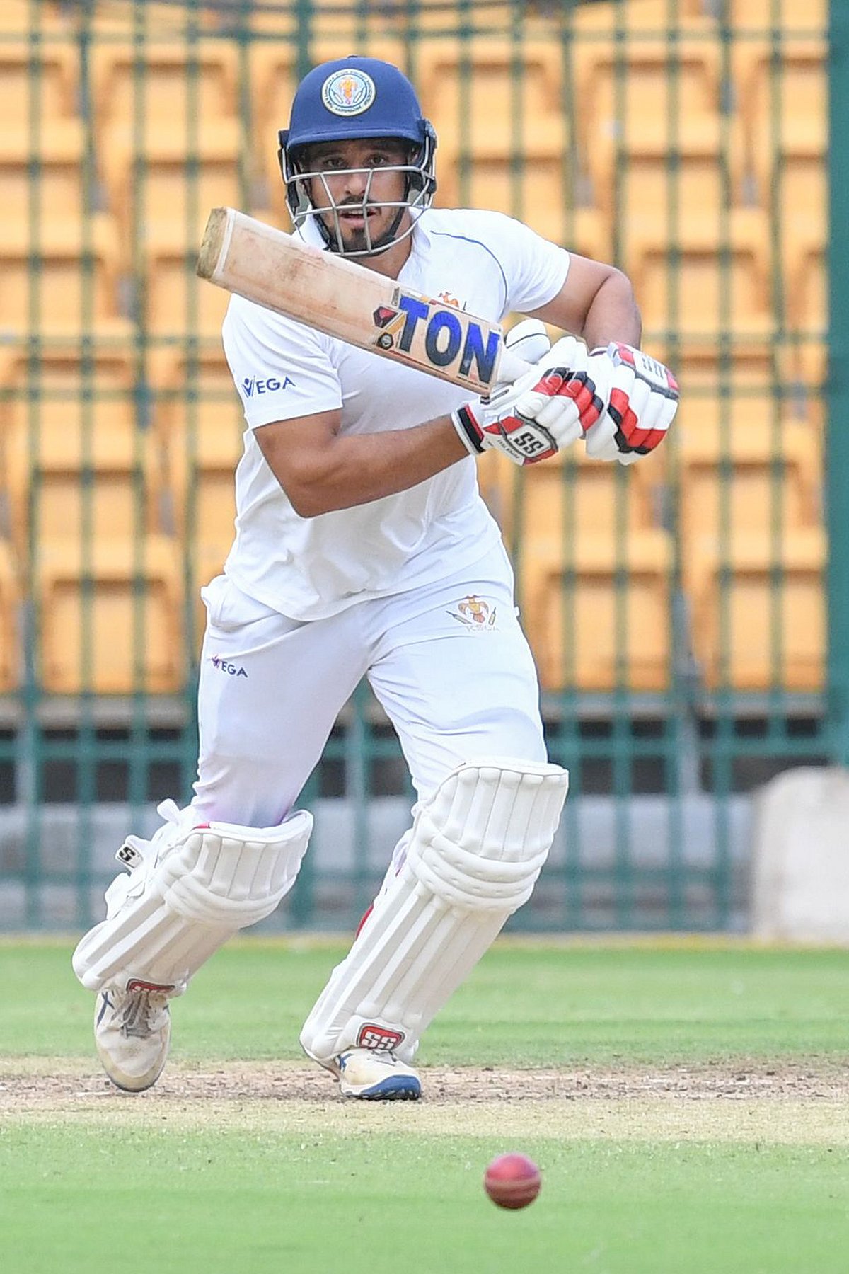 ರಣಜಿ ಟ್ರೋಫಿ ಕ್ರಿಕೆಟ್: ಆತಂಕದಲ್ಲಿರುವ ಆತಿಥೇಯರಿಗೆ ಅಭಿನವ್ ಆಸರೆ