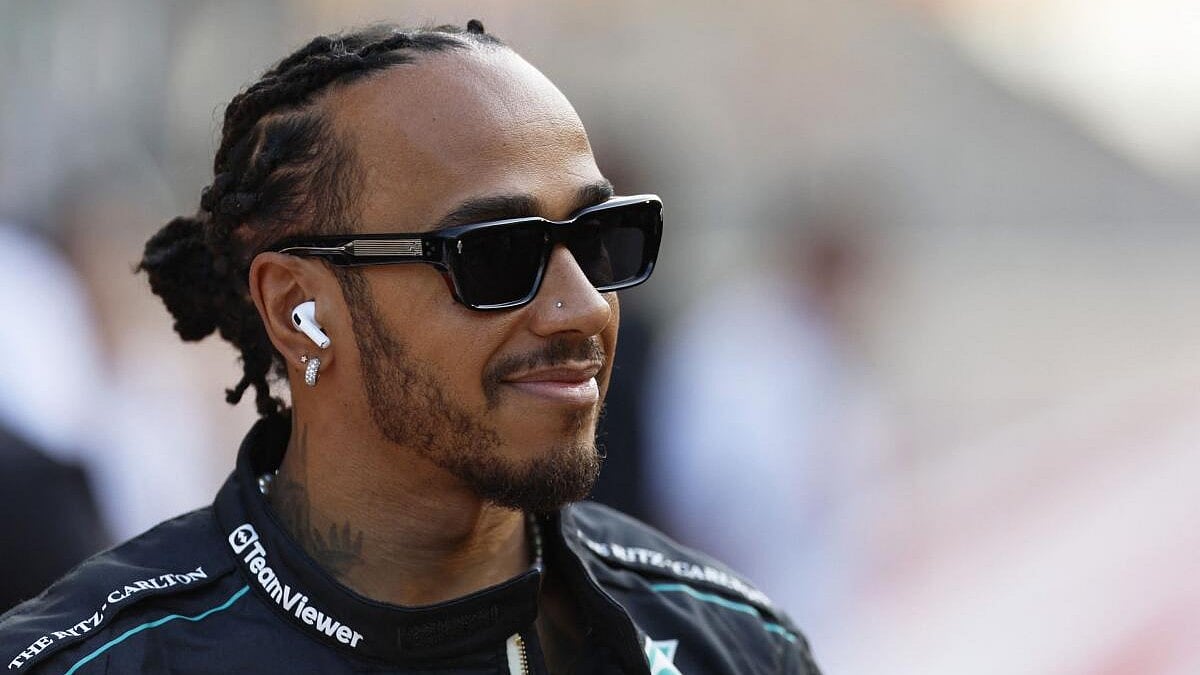 ಫಾರ್ಮುಲಾ 1 ರೇಸ್‌: ಮರ್ಸಿಡೀಸ್ ತೊರೆದು ಫೆರಾರಿ ಸೇರಲಿರುವ ಲೂಯಿಸ್ ಹ್ಯಾಮಿಲ್ಟನ್‌