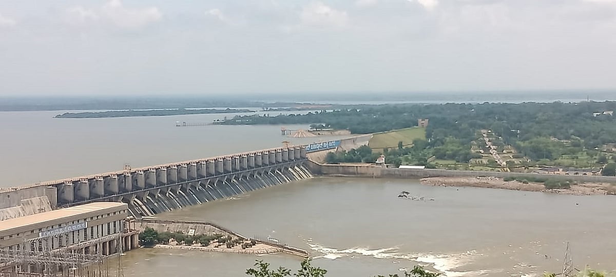 ಕೃಷ್ಣಾ ಅಚ್ಚುಕಟ್ಟು ಪ್ರದೇಶದಲ್ಲಿ ಮಳೆ ಸ್ಥಗಿತ: ಆಲಮಟ್ಟಿ ಜಲಾಶಯ ಒಳಹರಿವು ಕ್ಷೀಣ