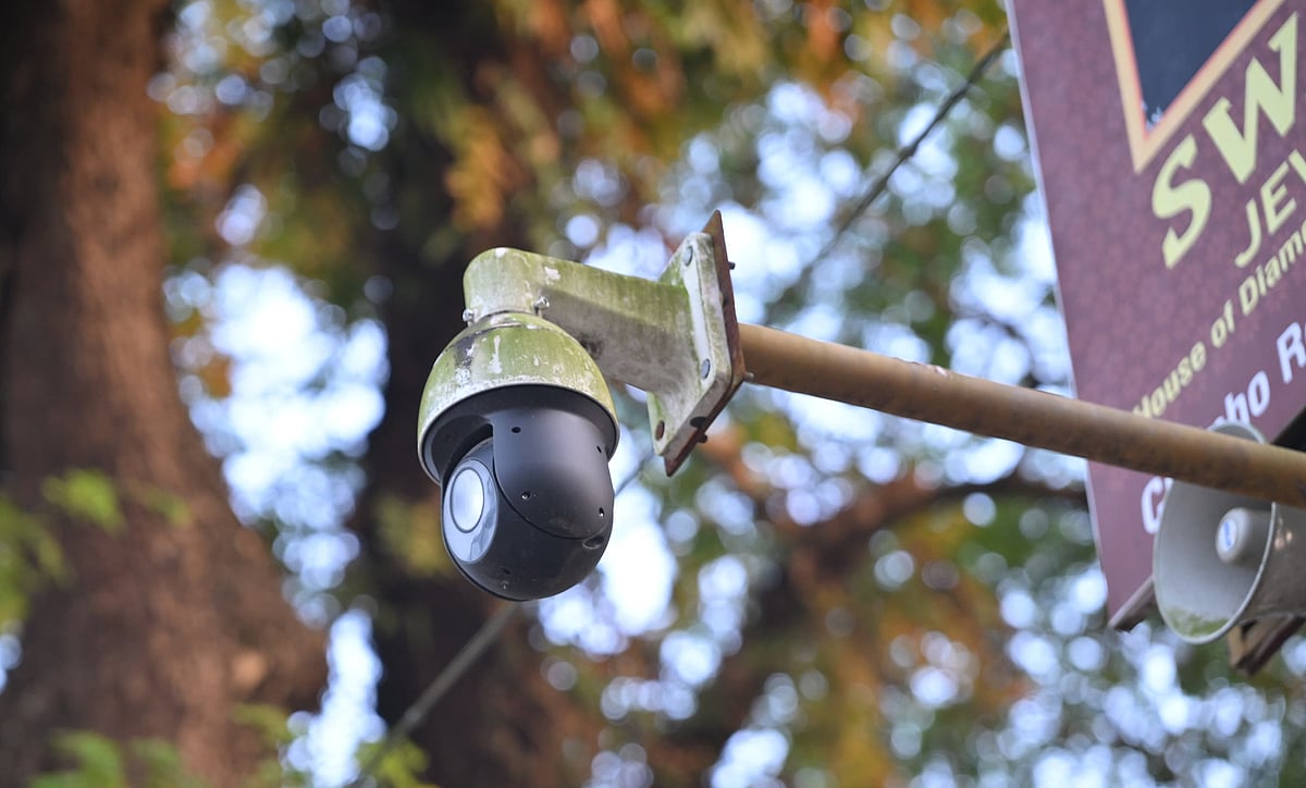 ಕಾರವಾರ | ಸಂವಹನದ ಕೊರತೆ: ‘ದೃಷ್ಟಿ’ ಕಳೆದುಕೊಂಡ ಸಿಸಿಟಿವಿ ಕ್ಯಾಮೆರಾ