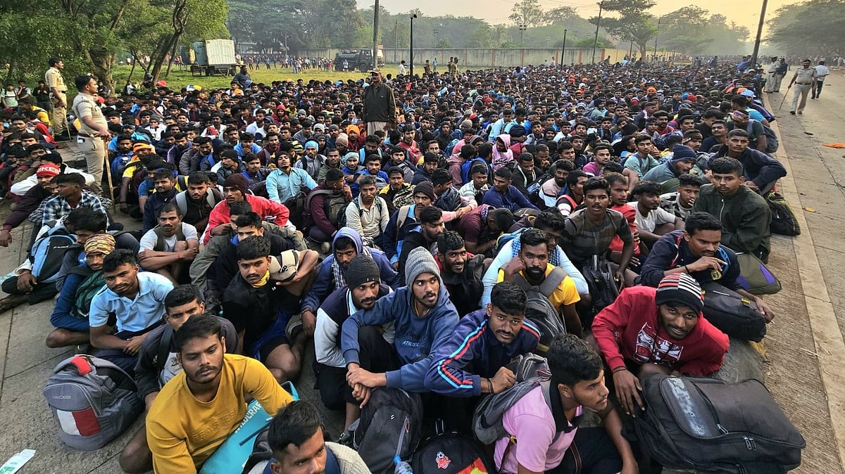 ಬೆಳಗಾವಿ | ಸೇನಾ ನೇಮಕಾತಿ ವೇಳೆ ನೂಕುನುಗ್ಗಲು: ಲಾಠಿ ಬೀಸಿದ ಪೊಲೀಸರು