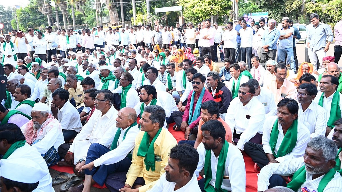 ‘ವಕ್ಫ್‌ ಹಟಾವೋ, ಕಿಸಾನ್‌ ಬಚಾವೋ’ ಆಂದೋಲನ: BJP, ಶ್ರೀರಾಮ ಸೇನೆ ಬೆಂಬಲ
