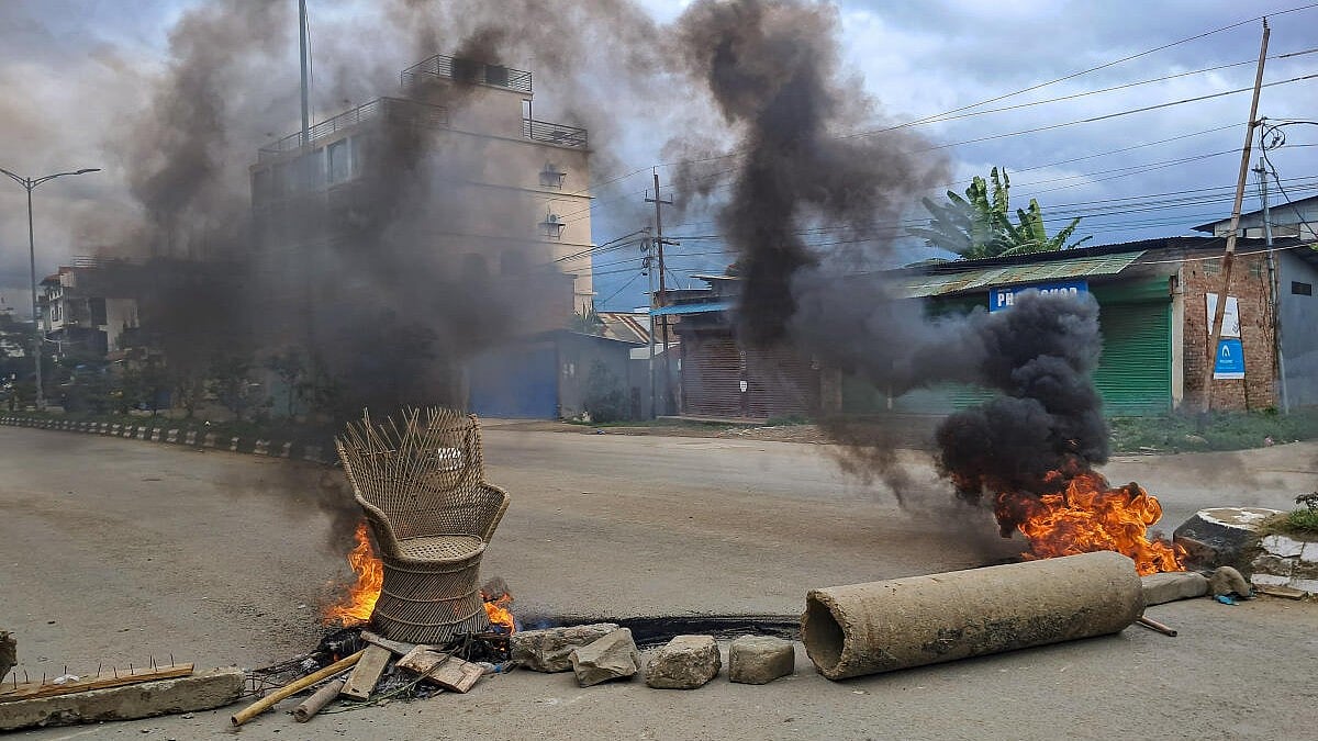ಮಣಿಪುರ ಸಂಘರ್ಷ: ಹೆಚ್ಚುವರಿಯಾಗಿ 20 ಸೇನಾ ತುಕಡಿ ರವಾನಿಸಿದ ಕೇಂದ್ರ