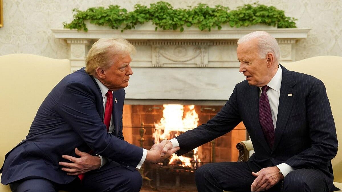 ಅಮೆರಿಕ | ಶ್ವೇತಭವನದಲ್ಲಿ ಬೈಡನ್‌–ಟ್ರಂಪ್‌ ಭೇಟಿ: 29 ಸೆಕೆಂಡ್‌ ಮಾತುಕತೆ