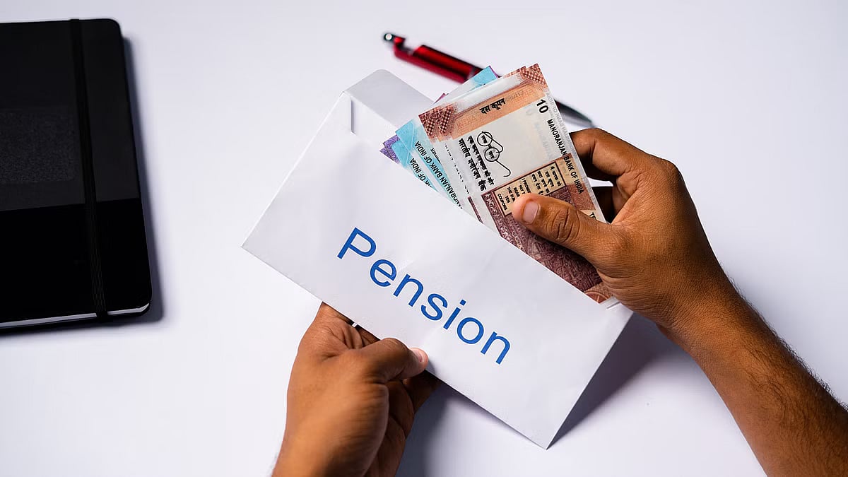 ಪಿಂಚಣಿಗೆ ನಿಗದಿಪಡಿಸಿರುವ ಆದಾಯ ಮಿತಿ ಹೆಚ್ಚಿಸಿ: ಪಿಂಚಣಿ ಪರಿಷತ್ತು ಆಗ್ರಹ