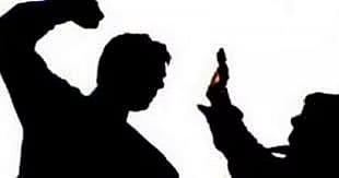 ರಾಜಸ್ಥಾನ | ಪತ್ರಕರ್ತರ ಮೇಲೆ ಹಲ್ಲೆ: ಕ್ಯಾಮರಾಗೆ ಬೆಂಕಿ ಹಚ್ಚಿದ ಪ್ರತಿಭಟನಾಕಾರರು