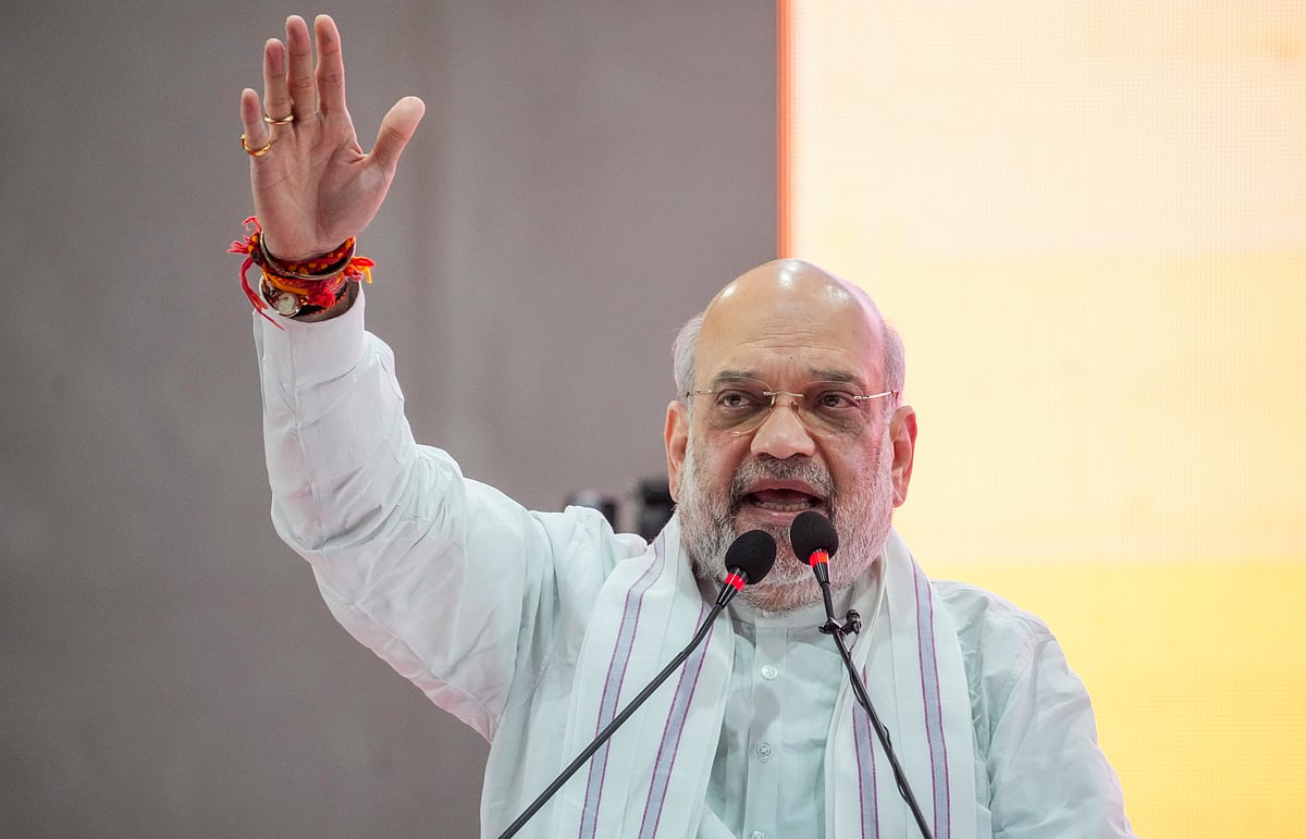 ಶಸ್ತ್ರಾಸ್ತ್ರ ತ್ಯಜಿಸಿ, ಅಭಿವೃದ್ಧಿಗೆ ಕೈಜೋಡಿಸಿ: ನಕ್ಸಲರಿಗೆ ಅಮಿತ್‌ ಶಾ ಕರೆ