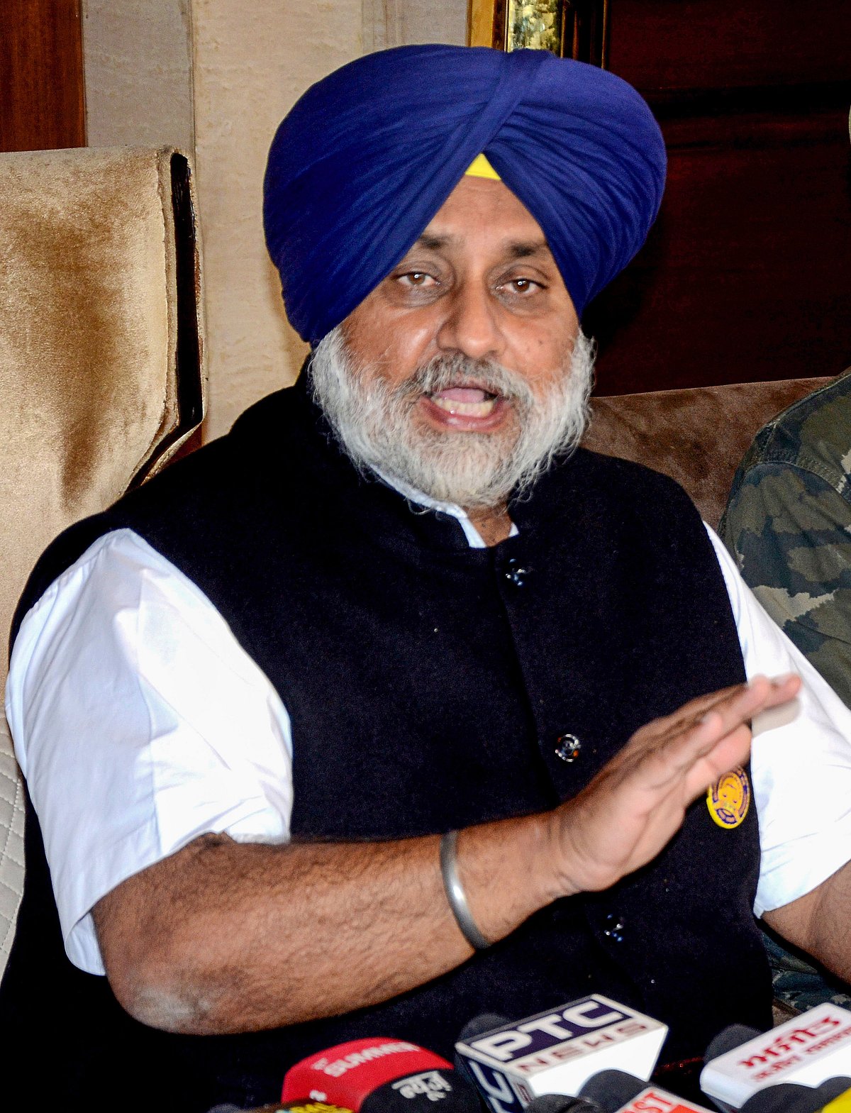 ಶಿರೋಮಣಿ ಅಕಾಲಿ ದಳದ ಅಧ್ಯಕ್ಷ ಸುಖಬೀರ್ ಸಿಂಗ್ ಬಾದಲ್‌ ರಾಜೀನಾಮೆ