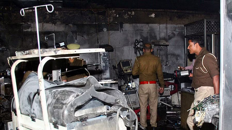 ಝಾನ್ಸಿ ಆಸ್ಪತ್ರೆ ಅಗ್ನಿ ದುರಂತ: ಶಿಶುಗಳ ಸಾವಿನ ಸಂಖ್ಯೆ 12ಕ್ಕೆ ಏರಿಕೆ