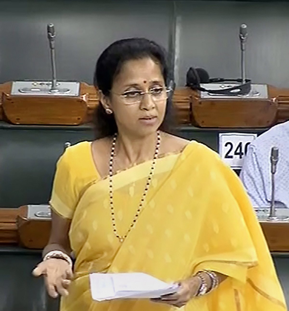 ನಾವು ದುಬಾರಿ ದರ ಪಾವತಿಸುತ್ತೇವೆ: ಏರ್ ಇಂಡಿಯಾ ವಿಮಾನ ವಿಳಂಬಕ್ಕೆ ಸುಪ್ರಿಯಾ ಕಿಡಿ