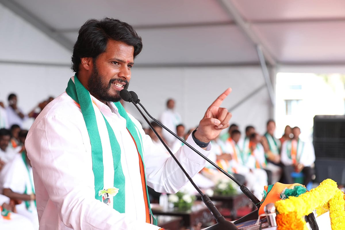 ಹಿಂದಿನಿಂದಲೂ ಜೊತೆಗಿದ್ದ ಅಲ್ಪಸಂಖ್ಯಾತರು ನಮ್ಮ ಕೈ ಹಿಡಿಯಲಿಲ್ಲ: ನಿಖಿಲ್