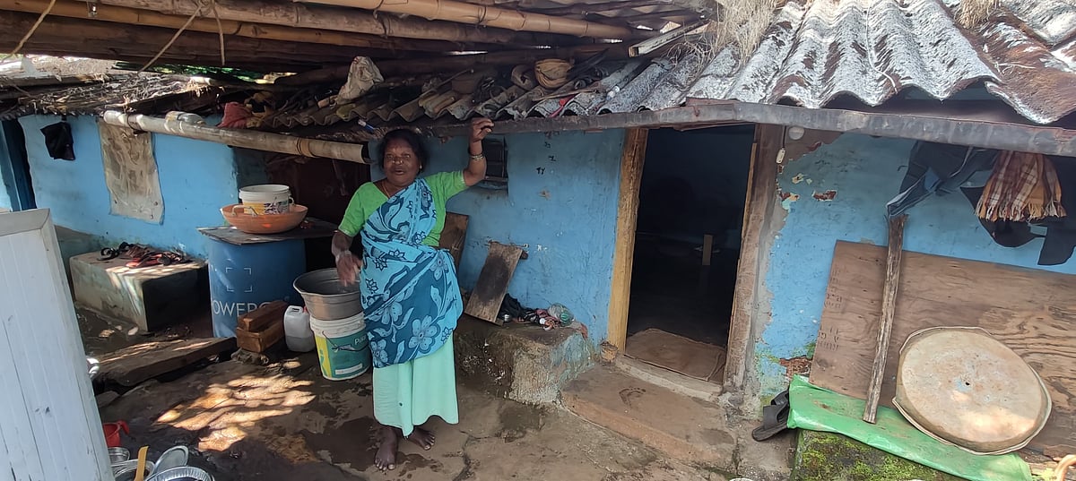 ಹಾಳುಕೊಂಪೆಯಾದ ಕುದುರೆಮುಖ: ಕಗ್ಗತ್ತಲಿನಲ್ಲಿ ಕೂಲಿ ಕಾರ್ಮಿಕರ ನಿಕೃಷ್ಟ ಜೀವನ