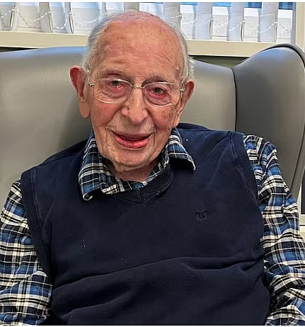 ವಿಶ್ವದ ಹಿರಿಯಜ್ಜ ಜಾನ್‌ ಟಿನ್ನಿಸ್ವುಡ್ ನಿಧನ