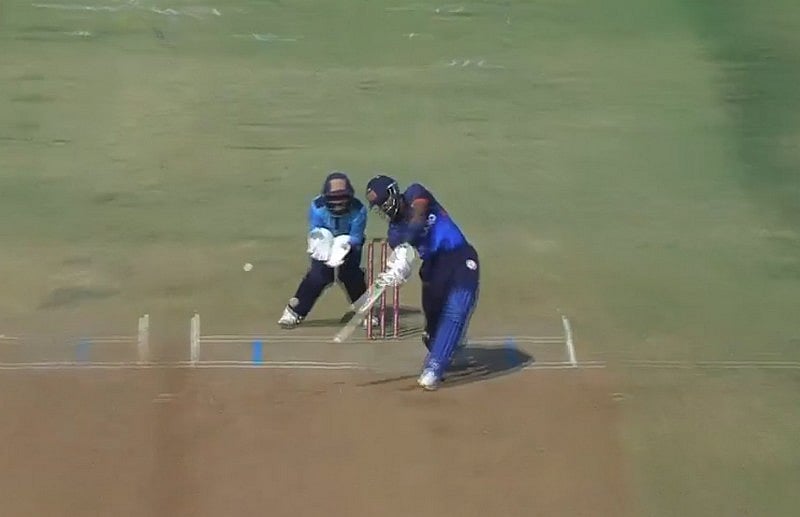 ಮತ್ತೆ ಅಬ್ಬರಿಸಿದ ಪಾಂಡ್ಯ; ಒಂದೇ ಓವರ್‌ನಲ್ಲಿ ನಾಲ್ಕು ಸಿಕ್ಸರ್ ಸೇರಿದಂತೆ 28 ರನ್