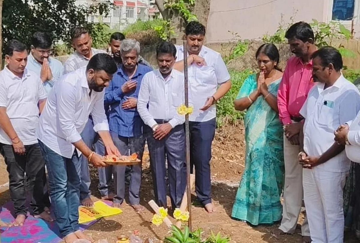 ಹಾಸನ: ಶಾಲಾ ಕಟ್ಟಡ ನಿರ್ಮಾಣಕ್ಕೆ ಭೂಮಿಪೂಜೆ