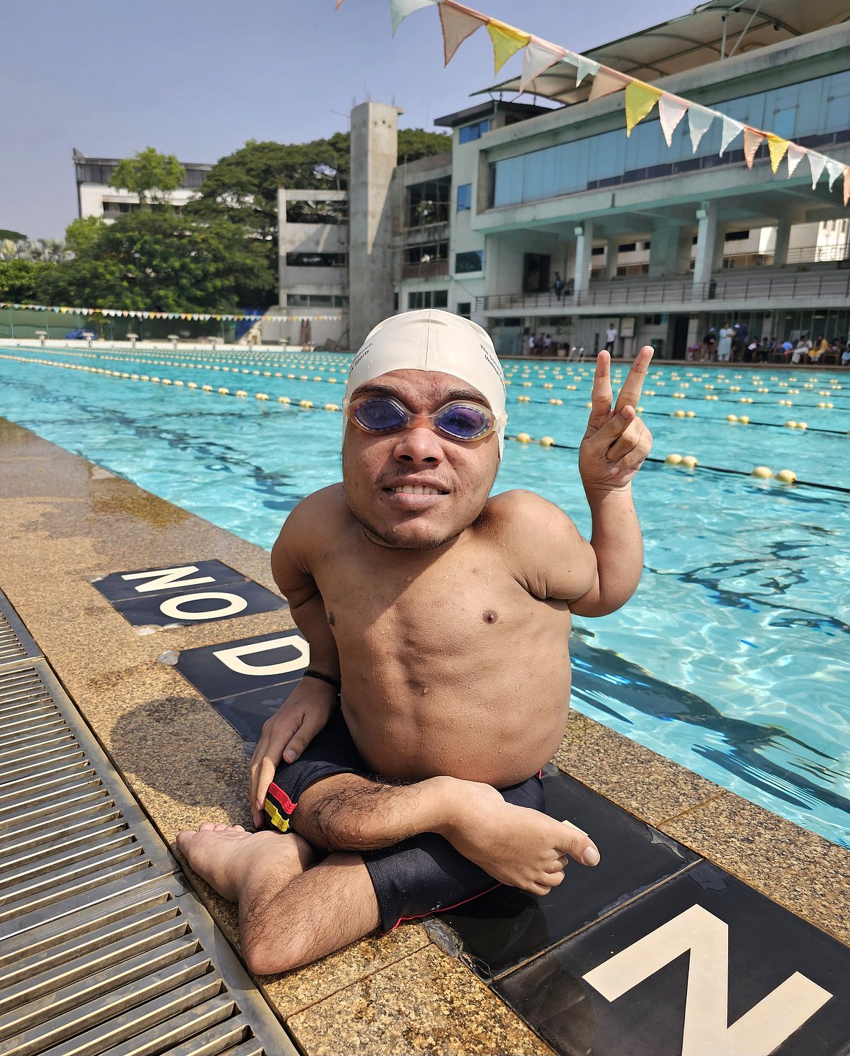 ಈಜು ಕಲಿತರು, ನೋವು ಮರೆತರು, ಬದುಕಿನ ದಡ ಸೇರಿದರು