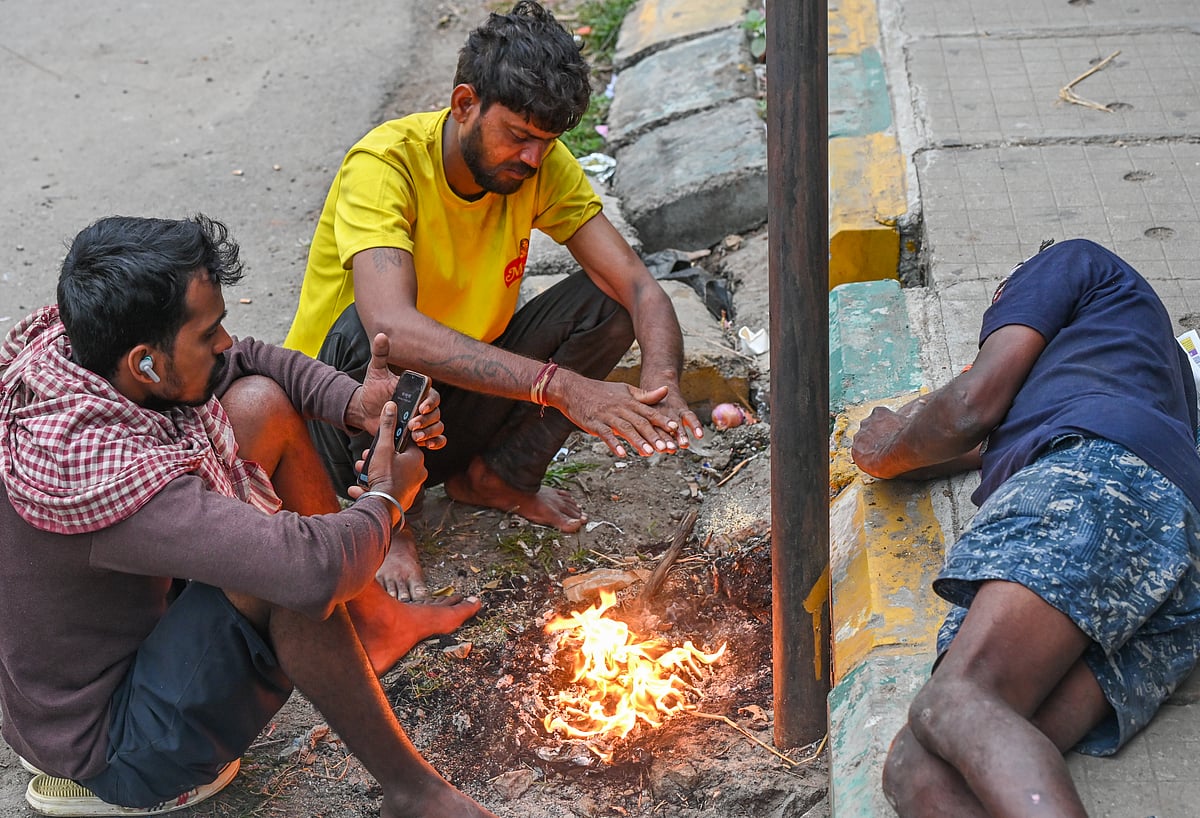 ಬೆಂಗಳೂರಲ್ಲಿ ತಾಪಮಾನ ಕುಸಿತ: ಚಳಿಗೆ ನಡುಗಲಾರಂಭಿಸಿದ ಜನ