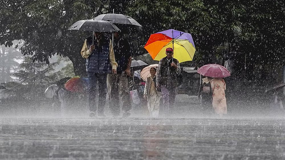 Cyclone Fengal LIVE Updates: ಮೈಸೂರು, ಮಂಡ್ಯ, ಚಾಮರಾಜನಗರದಲ್ಲಿ ಶಾಲಾ–ಕಾಲೇಜುಗಳಿಗೆ ರಜೆ
