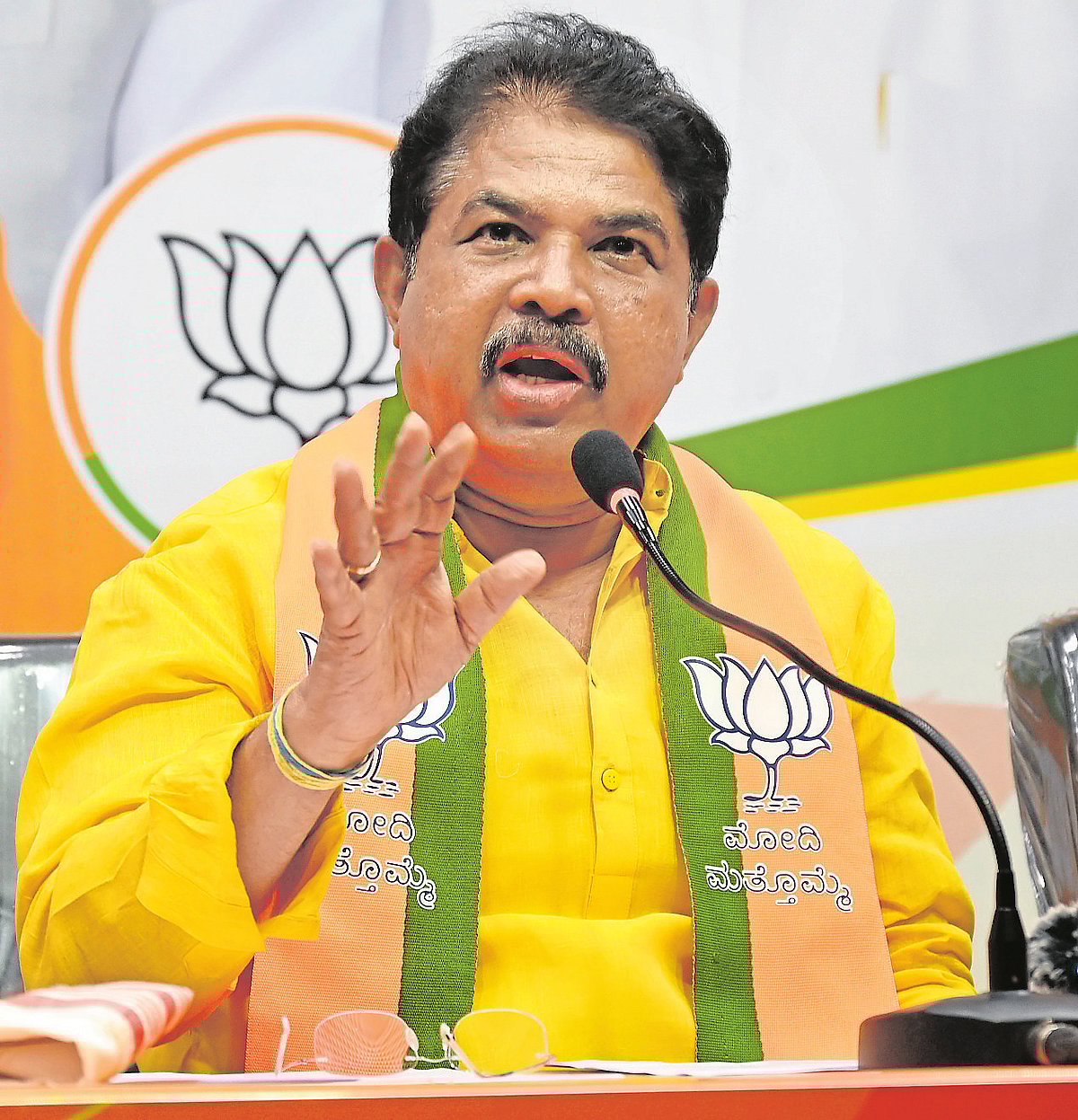 CM ಸ್ವಾಭಿಮಾನಿ ಸಮಾವೇಶ ಈಗ DCM ಜನಕಲ್ಯಾಣ ಸಮಾವೇಶ; ಶೀಘ್ರದಲ್ಲಿ ಸ್ಫೋಟ: ಅಶೋಕ