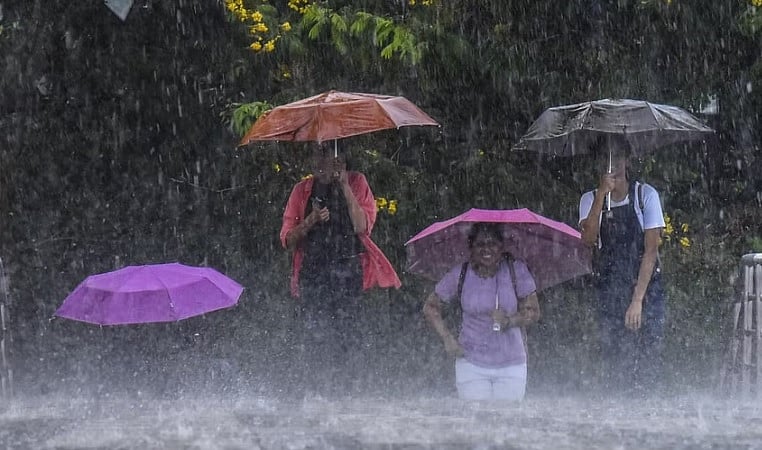 Cyclone Fengal | ಕೇರಳದಲ್ಲಿ ಭಾರಿ ಮಳೆ ಸಾಧ್ಯತೆ; ‘ರೆಡ್ ಅಲರ್ಟ್’ ಘೋಷಣೆ