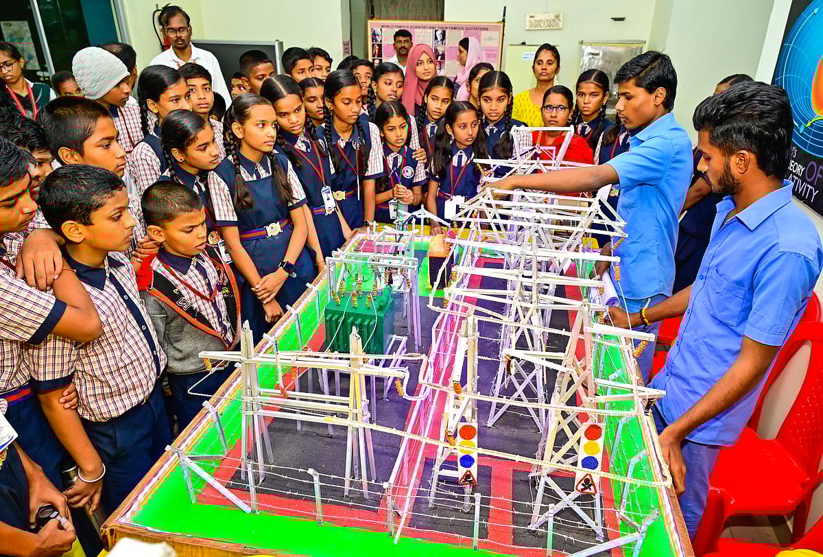 ಕಲಬುರಗಿ: ಯುವಜನರ ಕಲ್ಪನೆಗೆ ರೆಕ್ಕೆಕಟ್ಟಿದ ಮೇಳ