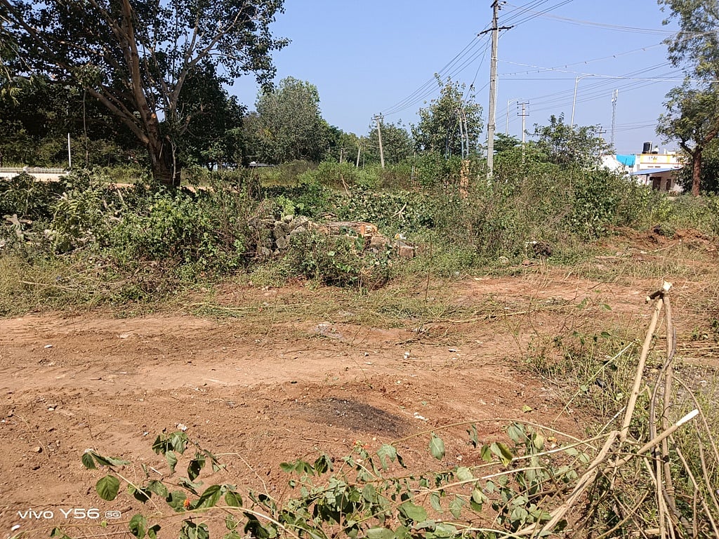 ಹೊನ್ನಾಳಿ: ಹಸಿದವರು ಕಿ.ಮೀ.ಗಟ್ಟಲೇ ನಡೆಯುವುದು ಅನಿವಾರ್ಯ!