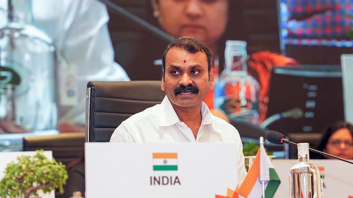 ಅಶ್ಲೀಲ ಜಾಹೀರಾತು ಪ್ರಸಾರ ಮಾಡಿದ ಟಿ.ವಿ. ಚಾನಲ್‌ಗಳ ವಿರುದ್ಧ 73 ದೂರು: ಸರ್ಕಾರ