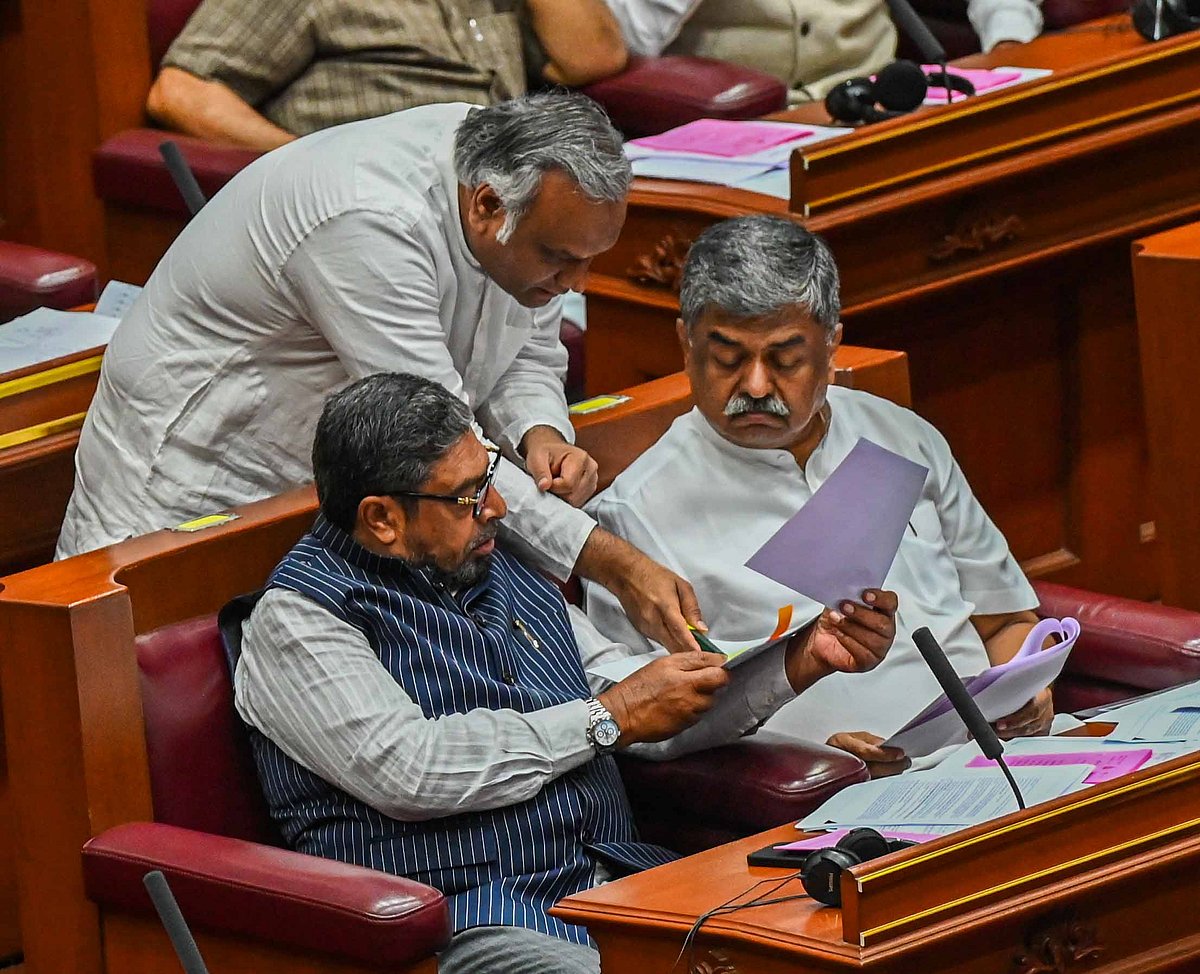 ವಕ್ಫ್ ಆಸ್ತಿ ವಿವಾದ: ವಿಧಾನಪರಿಷತ್‌ನಲ್ಲಿ ವಾಕ್ಸಮರ