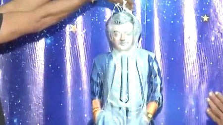 Rajinikanth Birthday: ಮಧುರೈನಲ್ಲಿ ಅಭಿಮಾನಿಗಳಿಂದ ರಜನಿಕಾಂತ್ ಪ್ರತಿಮೆ ಅನಾವರಣ