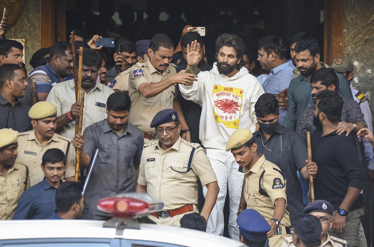 ಪುಷ್ಪ 2 ಕಾಲ್ತುಳಿತ ಪ್ರಕರಣ: ಅಲ್ಲು ಅರ್ಜುನ್‌ಗೆ ಬಂಧನದ ದಿನವೇ ಬಿಡುಗಡೆ ಭಾಗ್ಯ