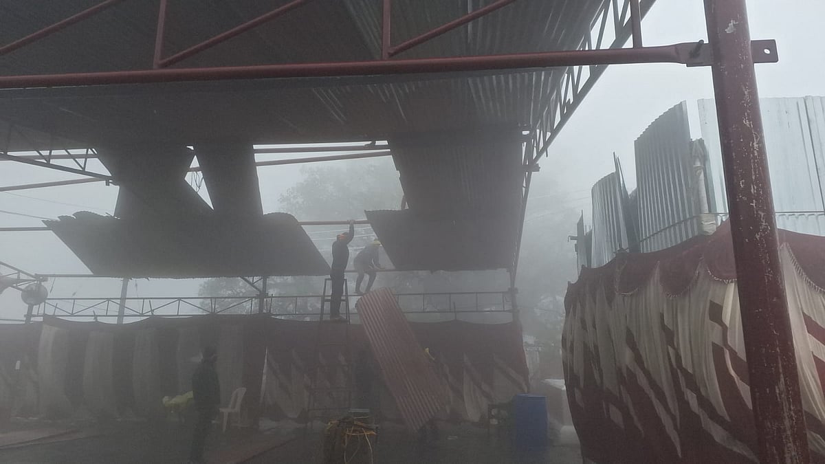 ಚಿಕ್ಕಮಗಳೂರು | ದತ್ತ ಜಯಂತಿಗೆ ಮಳೆ ಅಡ್ಡಿ: ಬಿರುಗಾಳಿಗೆ ಹಾರಿಹೋದ ಹೋಮದ ಶೆಡ್