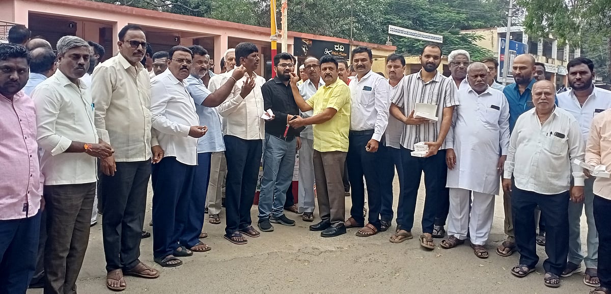 ಸೆನೆಟ್ ಸದಸ್ಯರಾಗಿ ವೀರೇಶ ಆಯ್ಕೆ