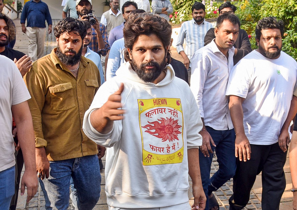 ಅಕ್ರಮ ಬಂಧನದ ವಿರುದ್ಧ ಕಾನೂನು ಹೋರಾಟ: ನಟ ಅಲ್ಲು ಅರ್ಜುನ್‌ ಪರ ವಕೀಲರ ಹೇಳಿಕೆ