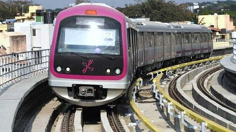 ಬೆಂಗಳೂರು: ಮೆಟ್ರೊದಲ್ಲಿ ಭಿಕ್ಷಾಟನೆ ನಡೆಸಿ ಇಳಿದು ಹೋದ ಅಂಗವಿಕಲ