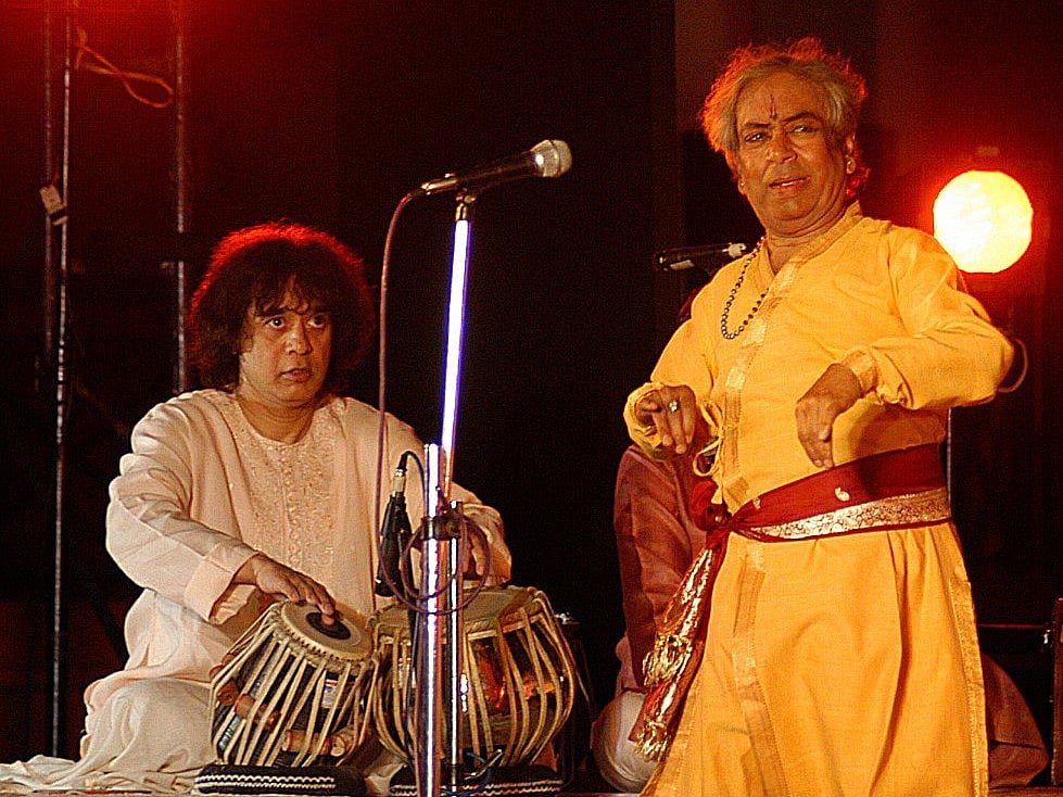 ಆಳ–ಅಗಲ: ವೇದೋಪಾಸಕನ ನಿರ್ಗಮನ; ತಬಲಾದಿಂದಲೇ ಪ್ರೀತಿಯ ಪರ್ವತ ಸೃಷ್ಟಿಸಿದ ಮಾಂತ್ರಿಕ