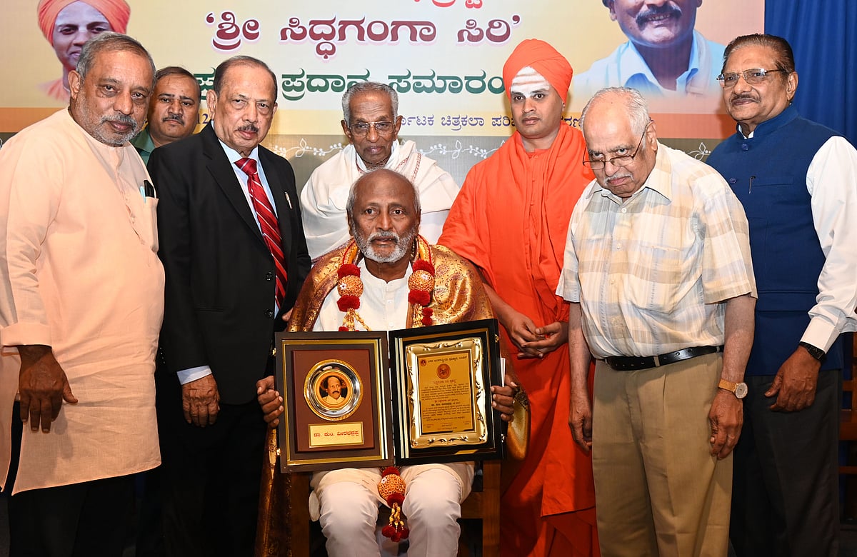 ‘ಸ್ವಾಮೀಜಿ ವೇಷದವರ ಬಯಲಾಟ’; ರಾಜಕಾರಣಿಗಳ ಕುಟುಕಿದ ಕುಂ. ವೀರಭದ್ರಪ್ಪ