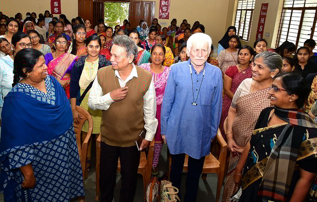 ಬಾಣಂತಿಯರ ಸಾವು ಸರ್ಕಾರಿ ಆಸ್ಪತ್ರೆಗಳ ದುಃಸ್ಥಿತಿಗೆ ಕನ್ನಡಿ:ಬರಗೂರು ರಾಮಚಂದ್ರಪ್ಪ