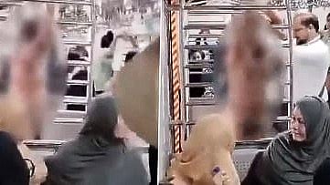 ಮುಂಬೈ: ಬೆತ್ತಲೆಯಾಗಿ ರೈಲಿನ ಲೇಡಿಸ್ ಕೋಚ್ ಏರಿದ ವ್ಯಕ್ತಿ! ಚೀರಾಡಿದ ಮಹಿಳೆಯರು