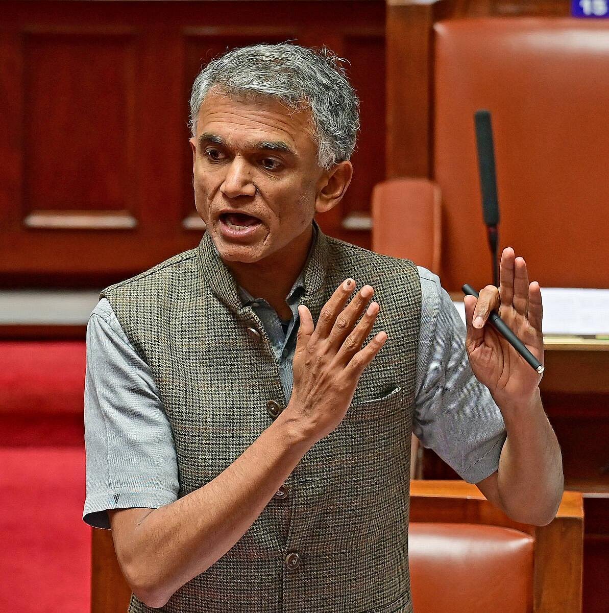 5,022 ಆಸ್ತಿ ಮುಜರಾಯಿ ದೇವಸ್ಥಾನಗಳಿಗೆ ಹಸ್ತಾಂತರ: ಕೃಷ್ಣ ಬೈರೇಗೌಡ 