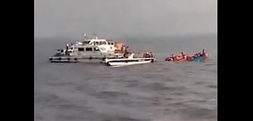 ಮುಂಬೈ: ಎಲಿಫೆಂಟಾ ಗುಹೆಗಳನ್ನು ನೋಡಲು ತೆರಳುತ್ತಿದ್ದವರ ಹಡಗು ಮಗುಚಿ ಇಬ್ಬರ ಸಾವು