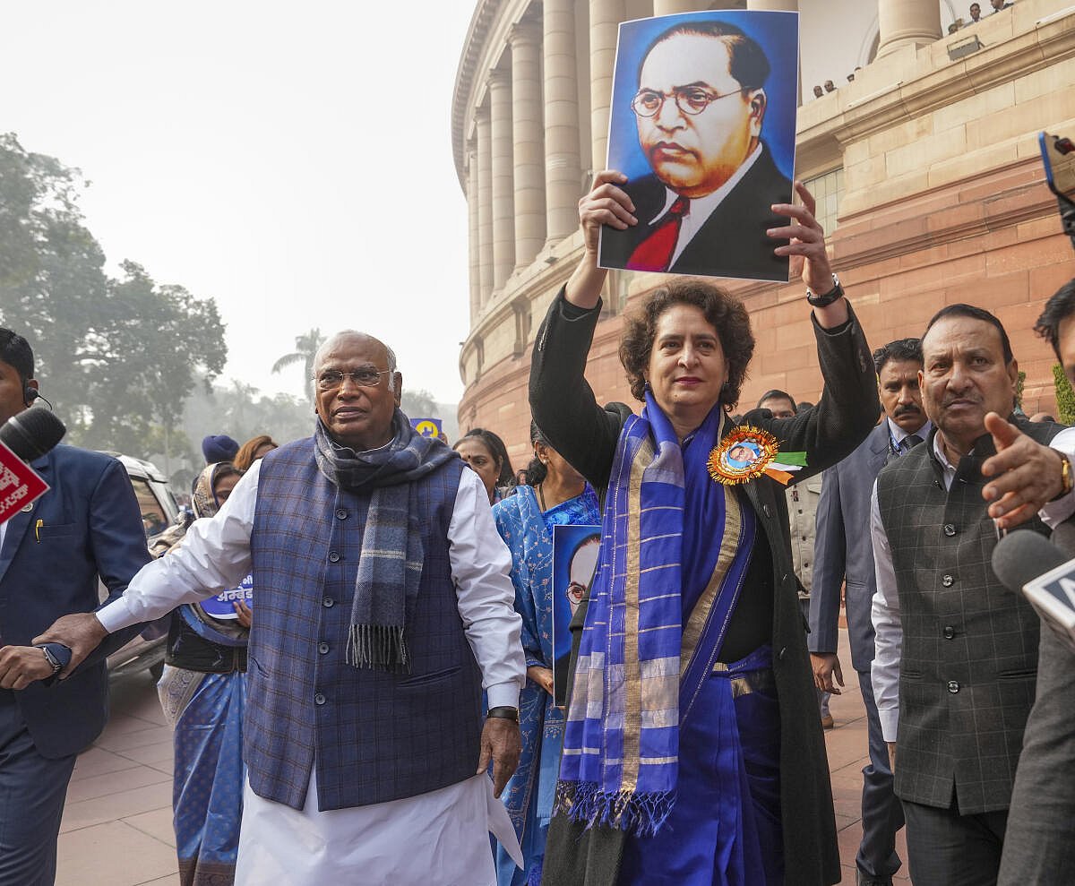 Parliament scuffle | ಶಾ ರಕ್ಷಿಸಲು ರಾಹುಲ್ ವಿರುದ್ಧ ಪಿತೂರಿ: ಪ್ರಿಯಾಂಕಾ