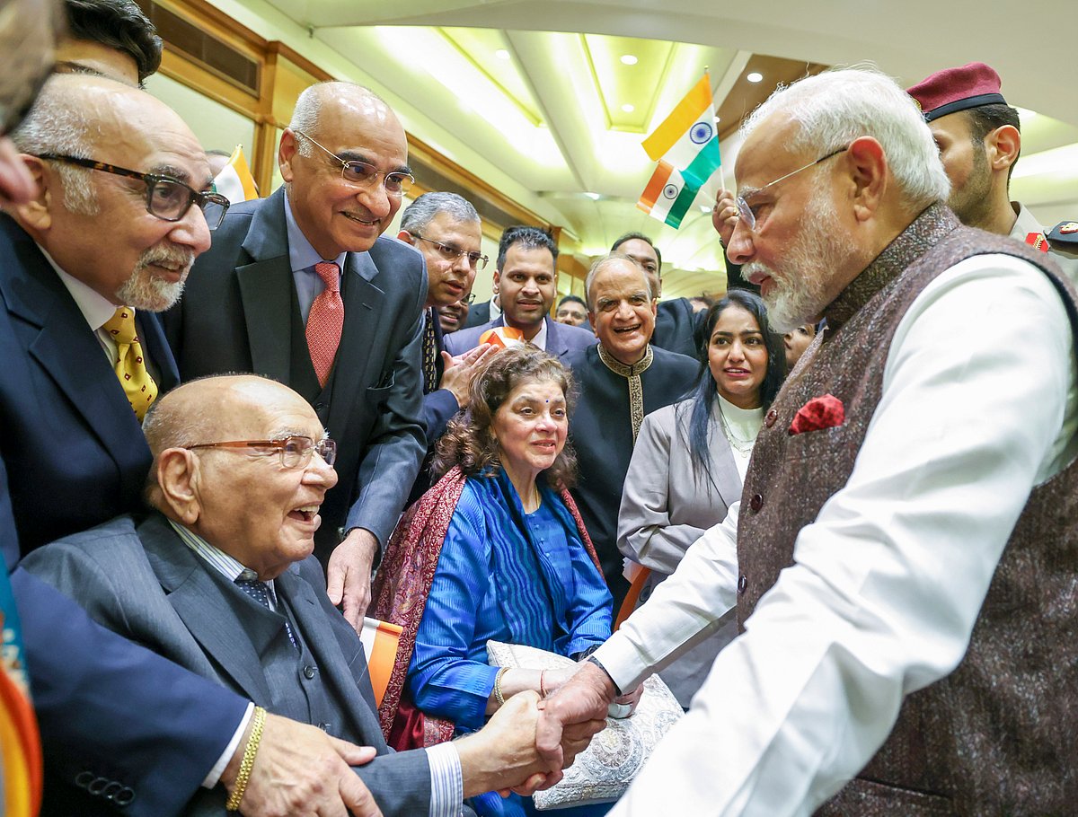 ಪ್ರಧಾನಿ ಮೋದಿ ಭೇಟಿ: ಕುವೈತ್‌ನ ಚಿತ್ರಭಿತ್ತಿಗೆ ಭಾರತೀಯ ಬಣ್ಣ