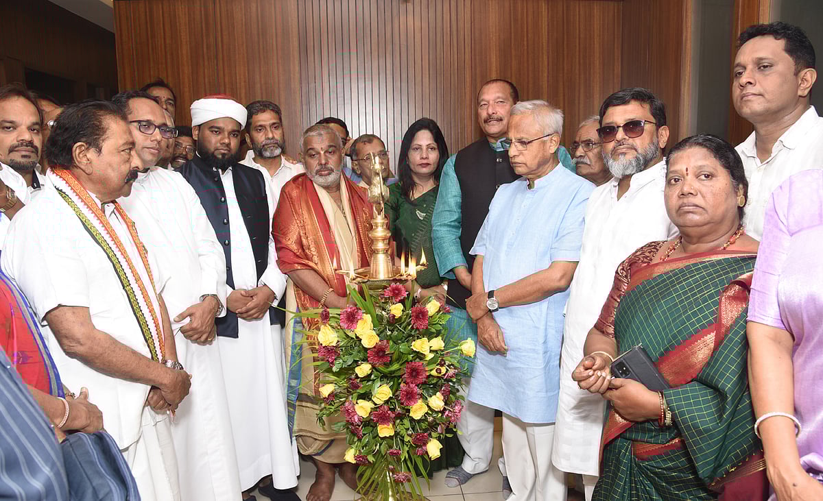 ಮಂಗಳೂರು: ಐವನ್‌ ಡಿಸೋಜ ಕಚೇರಿ ಉದ್ಘಾಟನೆ