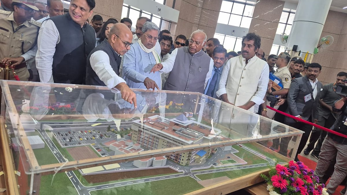 ಕಲಬುರಗಿ: ಜಯದೇವ ಹೃದ್ರೋಗ ಆಸ್ಪತ್ರೆ ಉದ್ಘಾಟಿಸಿದ ಮುಖ್ಯಮಂತ್ರಿ ಸಿದ್ದರಾಮಯ್ಯ