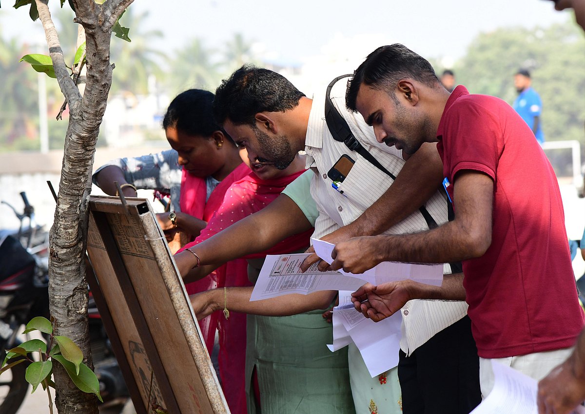 ಗ್ರಾಮ ಆಡಳಿತಾಧಿಕಾರಿ ಹುದ್ದೆ ನೇಮಕಾತಿ: ತಾತ್ಕಾಲಿಕ ಆಯ್ಕೆ ಪಟ್ಟಿಯಲ್ಲಿ ಲೋಪ