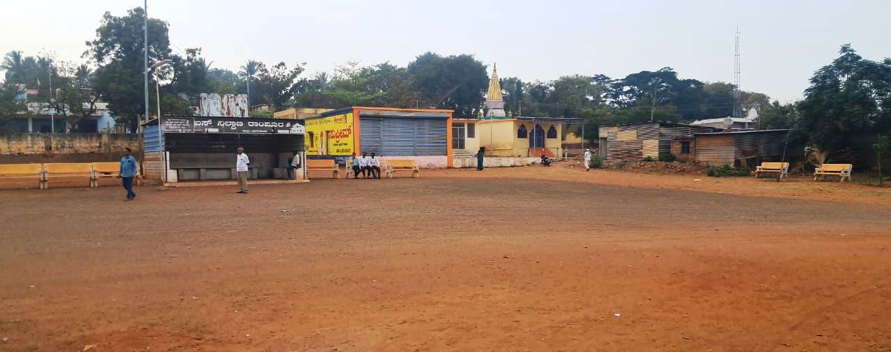 ರಾಂಪುರ ಬಸ್ ನಿಲ್ದಾಣಕ್ಕೆ ಪುನರವಸತಿ ಇಲಾಖೆ ನೀಡಿದ ನಿವೇಶನ