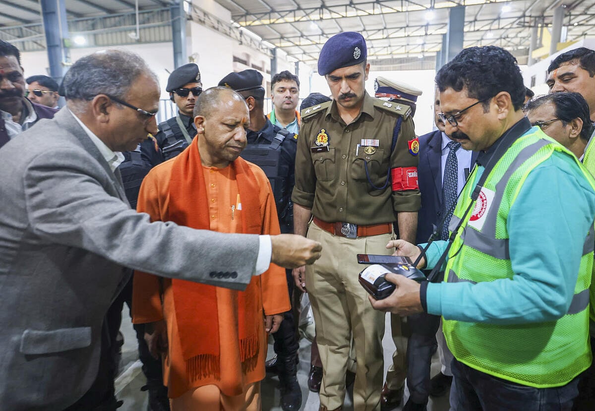 ಮಹಾಕುಂಭ ಮೇಳ 2025: ಯಾತ್ರಿಕರ ಸುರಕ್ಷತೆಗಾಗಿ 50,000 ಪೊಲೀಸ್ ಸಿಬ್ಬಂದಿ ನಿಯೋಜನೆ